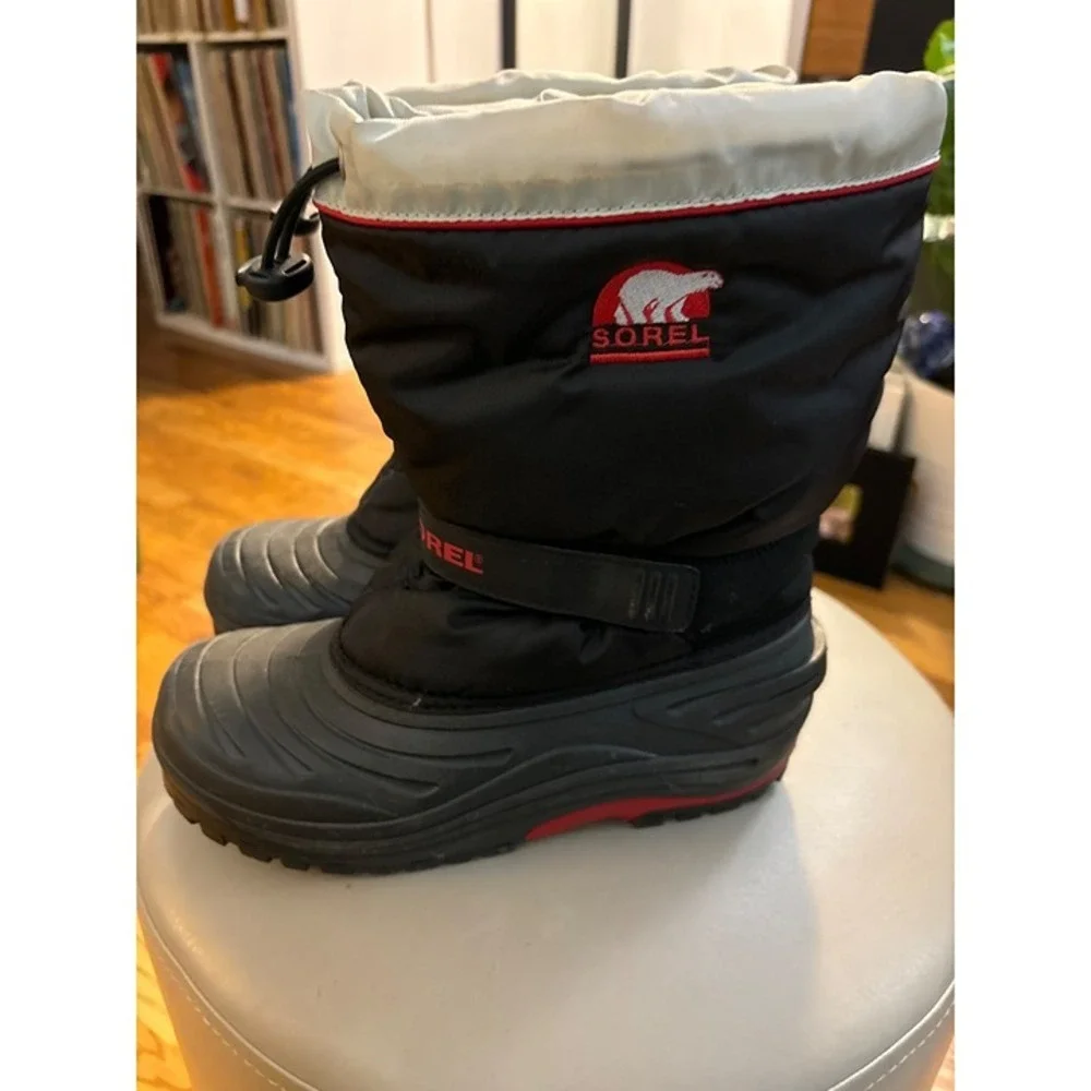 Sorel Snow Trooper Kids Boots Size 5 Black Red Waterproof‎ NY1615-010